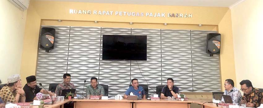 audiensi digelar di Ruang Rapat Petugas Pajak Daerah, Kantor BP2D Kota Malang, Jumat (18/10)