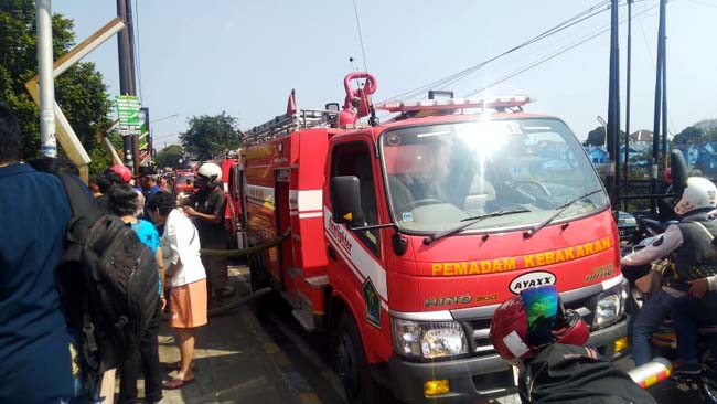 Kampung Tridi Terbakar