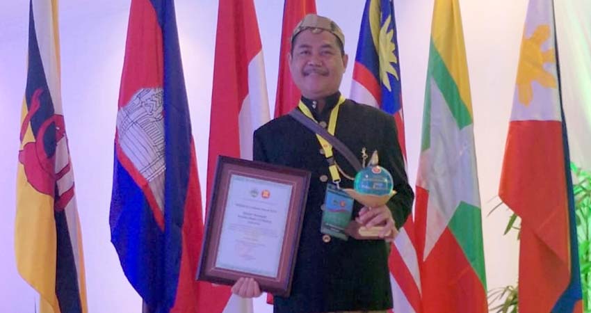 SMPN 10 Kota Malang Raih ASEAN Eco School Award 2019