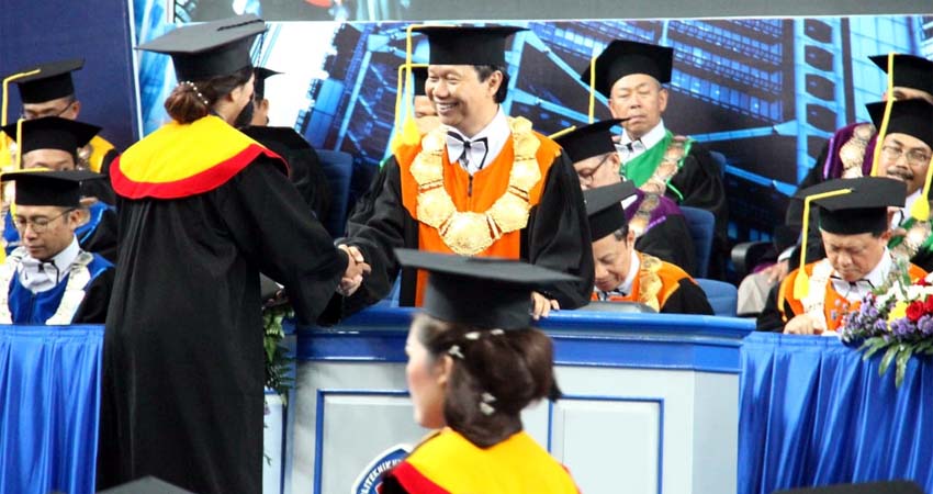 Wisuda Polinema Tahap III2019, Lulusan Diharapkan Jadi Generasi Yang Tangguh Hadapi Setiap Tantangan