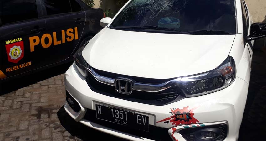 Mobil Brio inilah yang menjadi saksi bisu dugaan pencabulan. (gie)