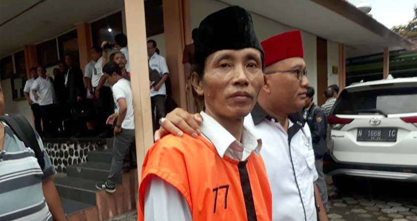 Sugeng Santoso usai dengarkan putusan majelis hakim. (gie)