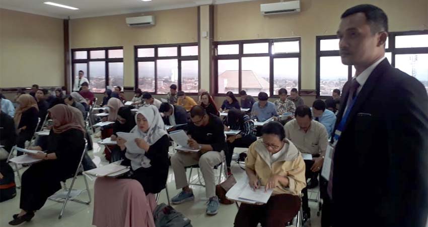 Peserta UPA DPC Peradi Malang. (gie)