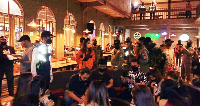 Nongkrong di Kafe Malam, Siap-siap Jalani Rapid Test