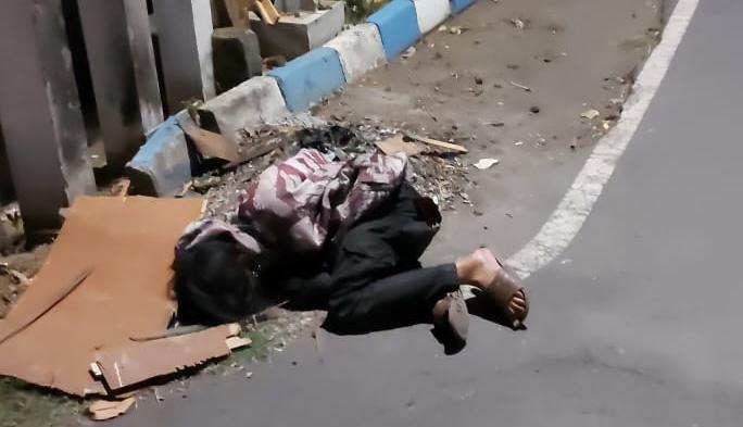 Pelaku sempat pura-pura pingsan karena takut dihajar massa. (ist)