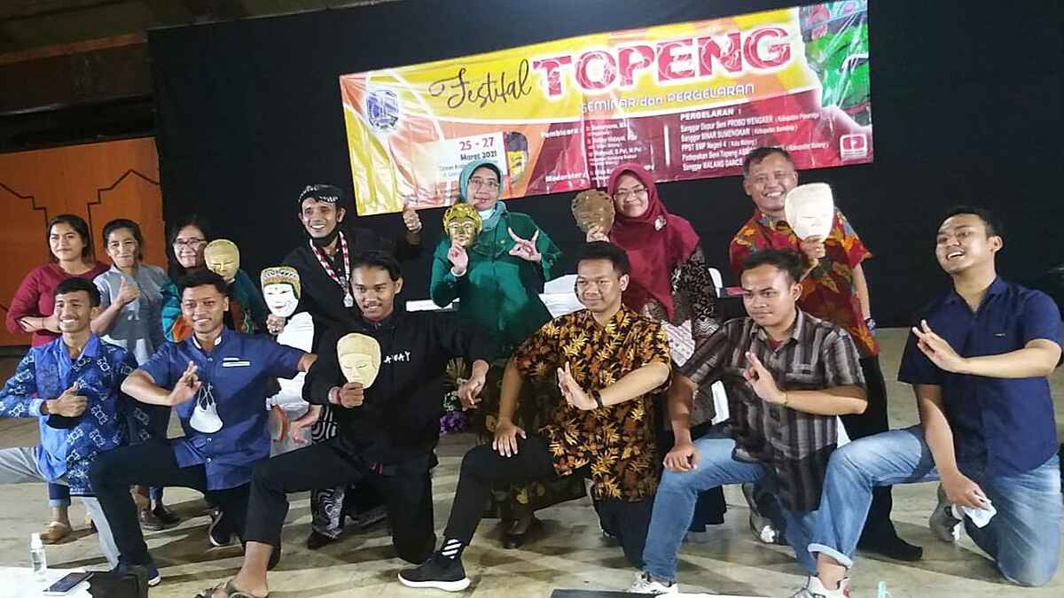 Bangkitkan Wisata Budaya dan Ekonomi Kreatif, Gelar Festival Topeng di Taman Krida Malang