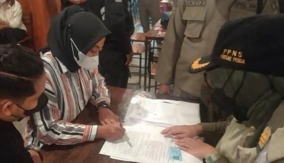 Minimalisir Penyebaran Covid-19, Satpol PP Kota Malang beri Sanksi Pelanggar Prokes