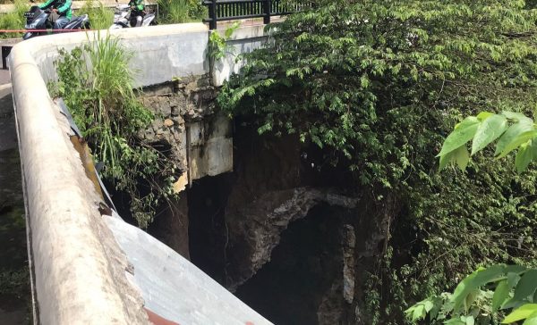 Awas, Pilar Jembatan Lembah Dieng Kota Malang Ambrol