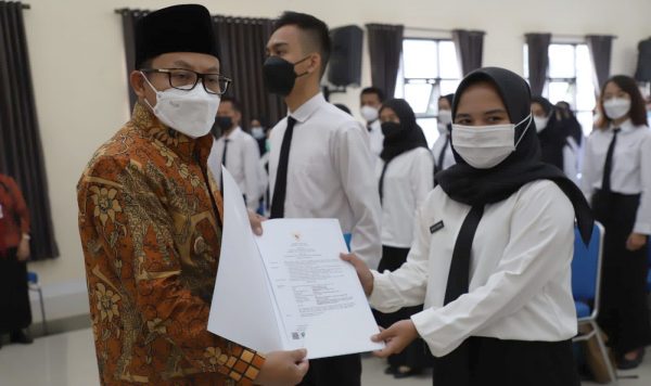 Pengangkatan CPNS Formasi tahun 2021, Wali Kota Sutiaji Ingatkan Profesionalisme Bekerja