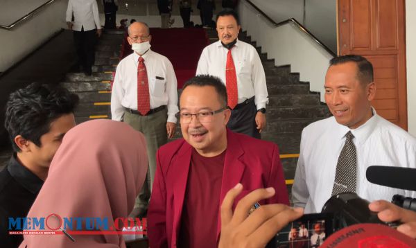 Akademisi Rhenald Kasali Beri Kiat Sukses Ribuan Mahasiswa Baru UMM