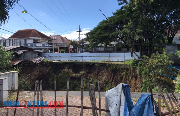 Jembatan Tak Kunjung Diperbaiki di Jalan Lembah Dieng Kota Malang Jadi Bahan Keluhan