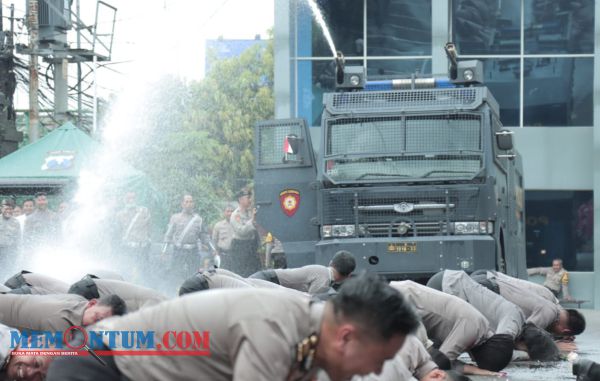 Sebanyak 50 Personel Polresta Malang Kota Naik Pangkat, Kombes Pol Budi Hermanto Ingatkan Kinerja