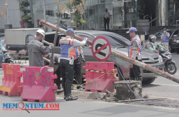 Persiapan Uji Coba Penataan Lalin, Pemkot Malang Bongkar Median hingga Traffic Light Kayutangan Heritage