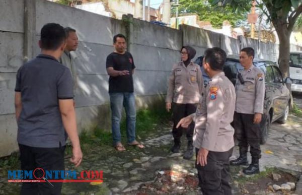 Parkir di Pinggir Jalan, Mobil Warga Blimbing Amblas Diduga Dibobol Kerabat