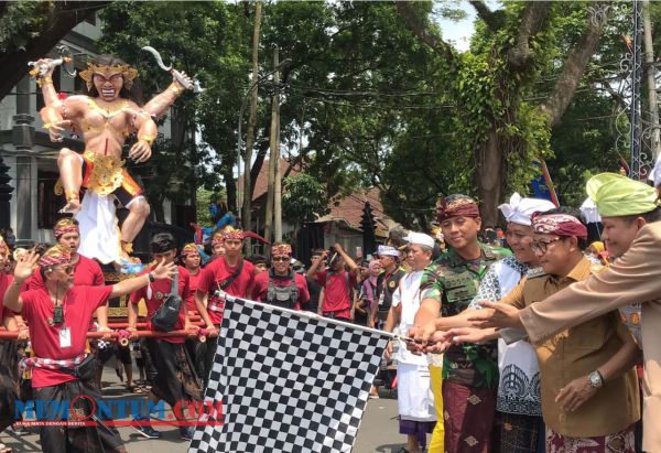 Pertama di Kota Malang, Kemeriahan Upacara Tawur Agung Kesanga dengan Kirab 10 Ogoh-Ogoh