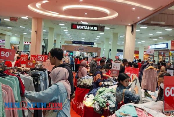 Pusat Perbelanjaan di Kota Malang Membludak dan Tembus di Angka Sekitar 35 Ribu