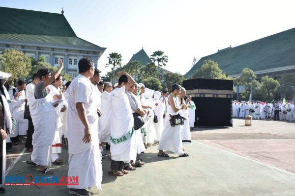 CJH Jabar, Jakarta hingga Batam Ikuti Bimbingan Manasik Haji bersama 800 CJH Kota Malang