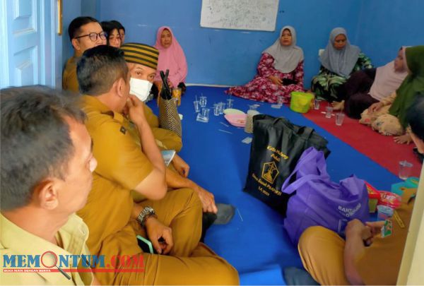 Takziah ke Rumah Sekeluarga Korban Laka, Pemkot Malang Tawarkan Beasiswa untuk Empat Anak Korban